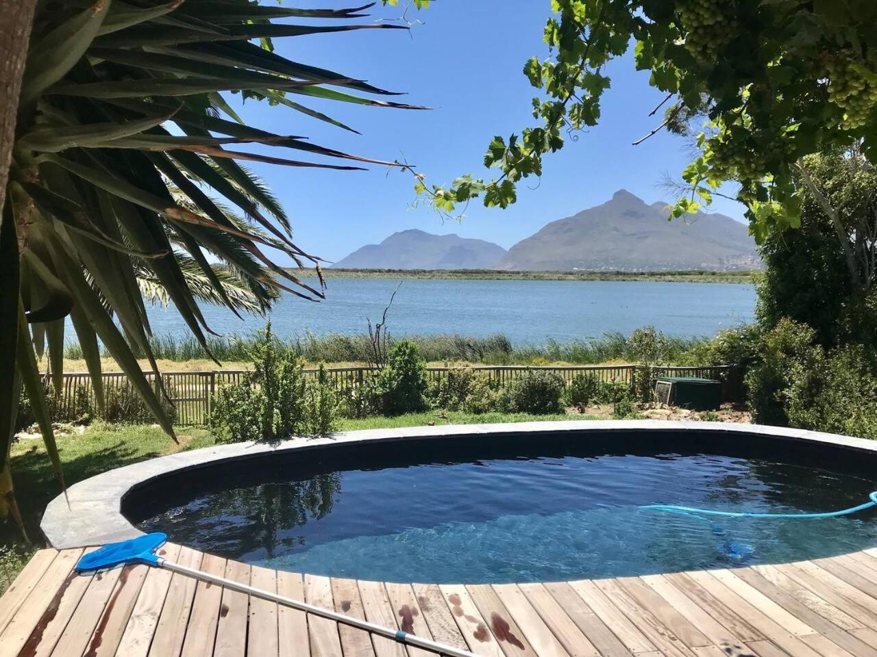Flamingo View Apartment